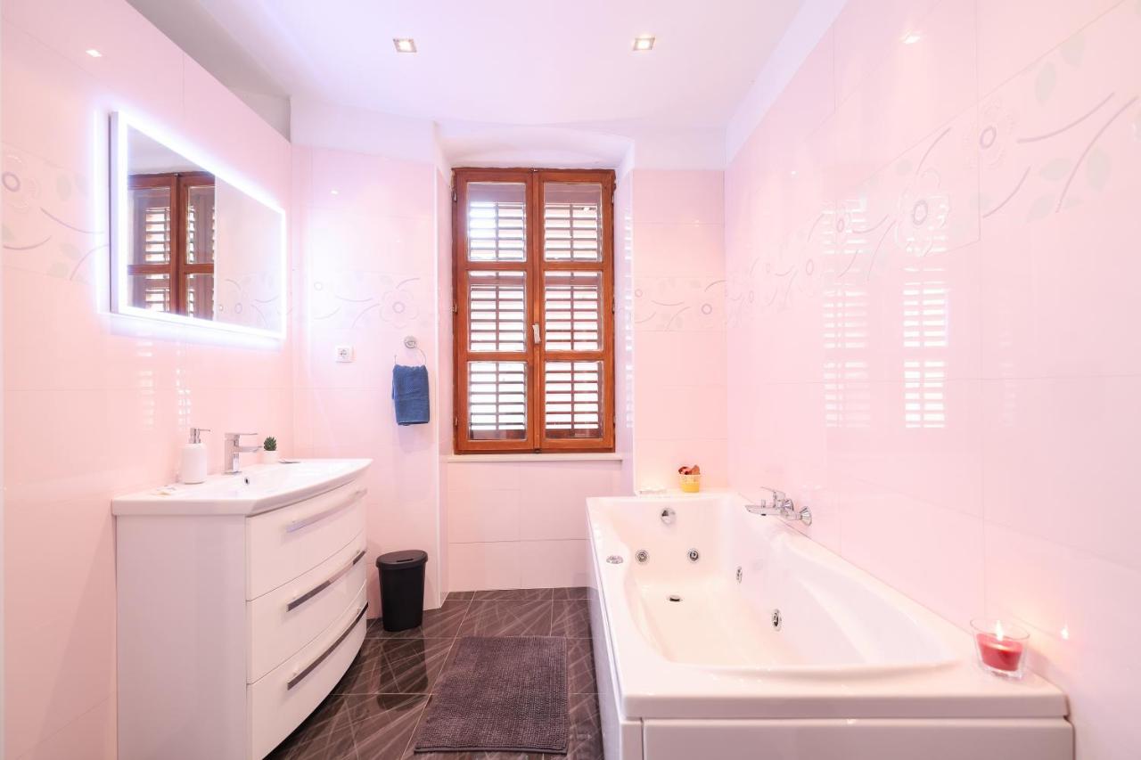 Old Town Donatello Apartment 자다르 외부 사진