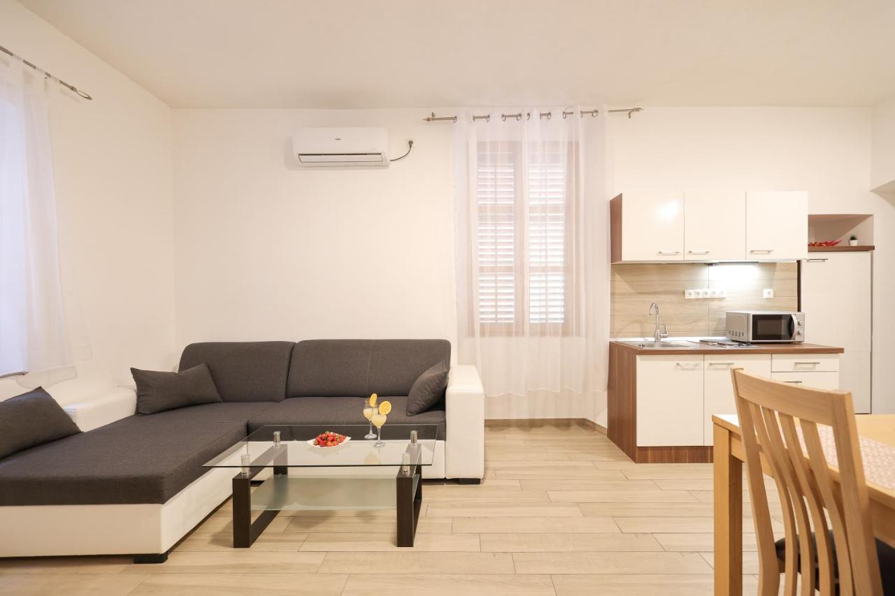 Old Town Donatello Apartment 자다르 외부 사진